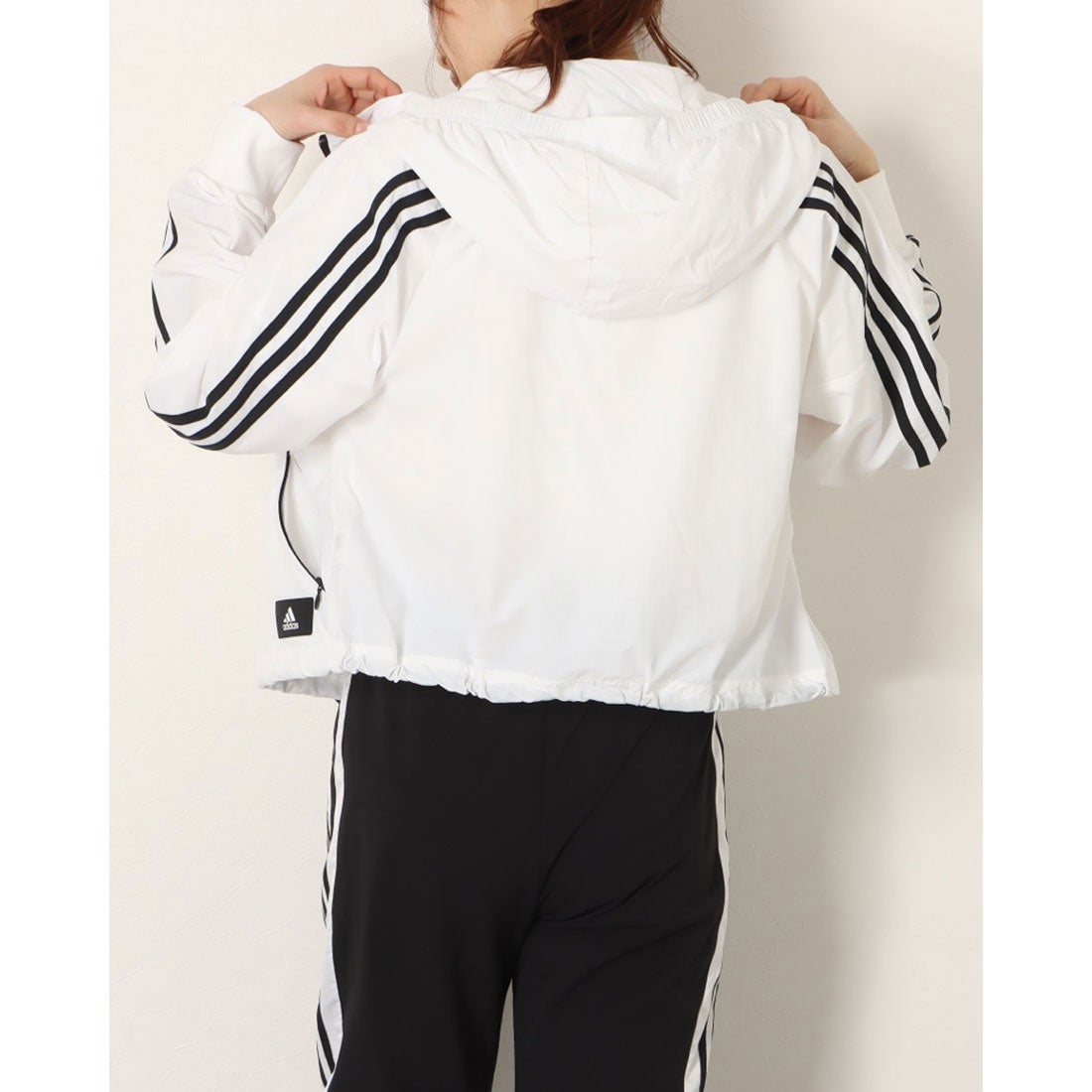 アディダス adidas レディース ウインドジャケット フューチャー