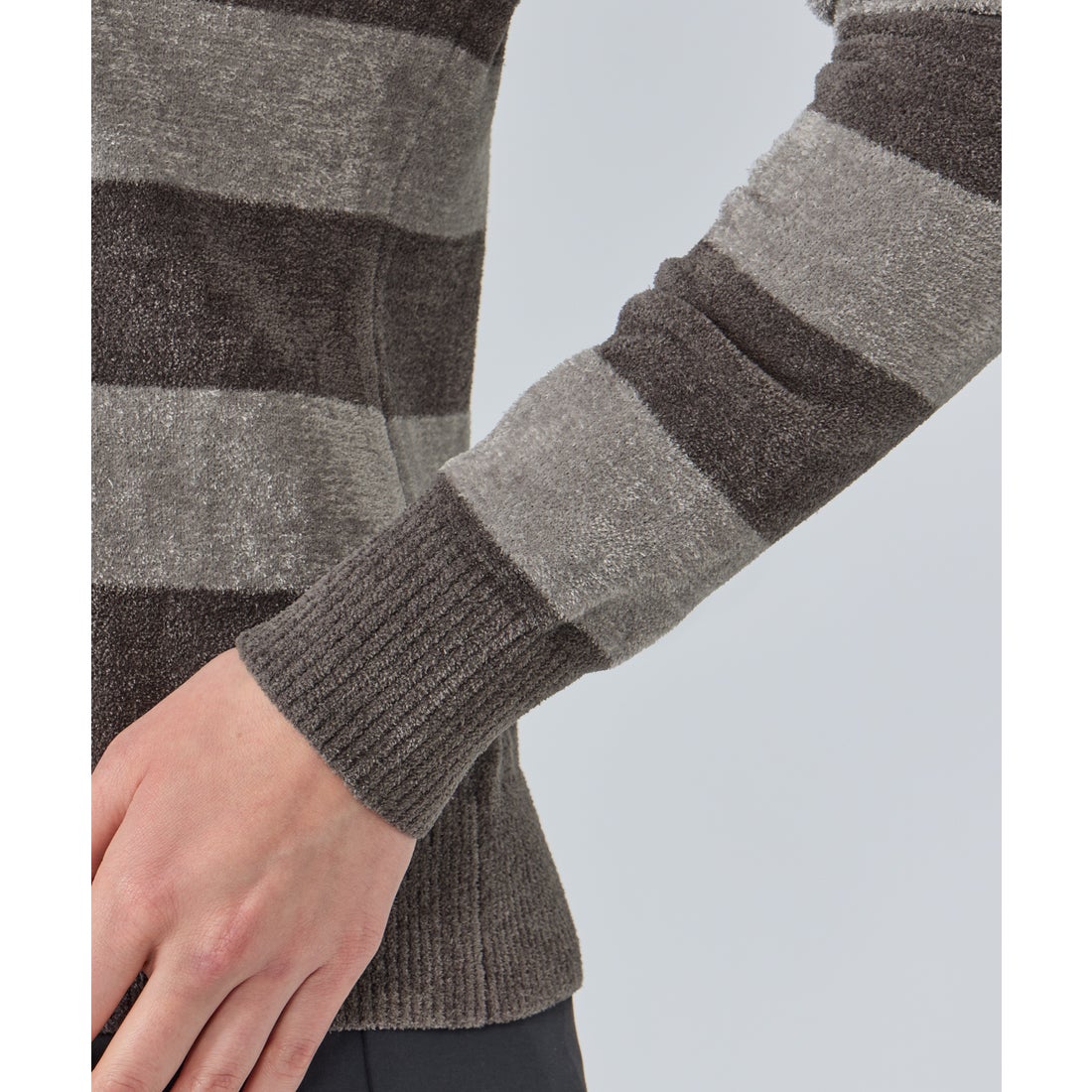 デサントゴルフ DESCENTE ゴルフ ボーダー柄モールタートルネック