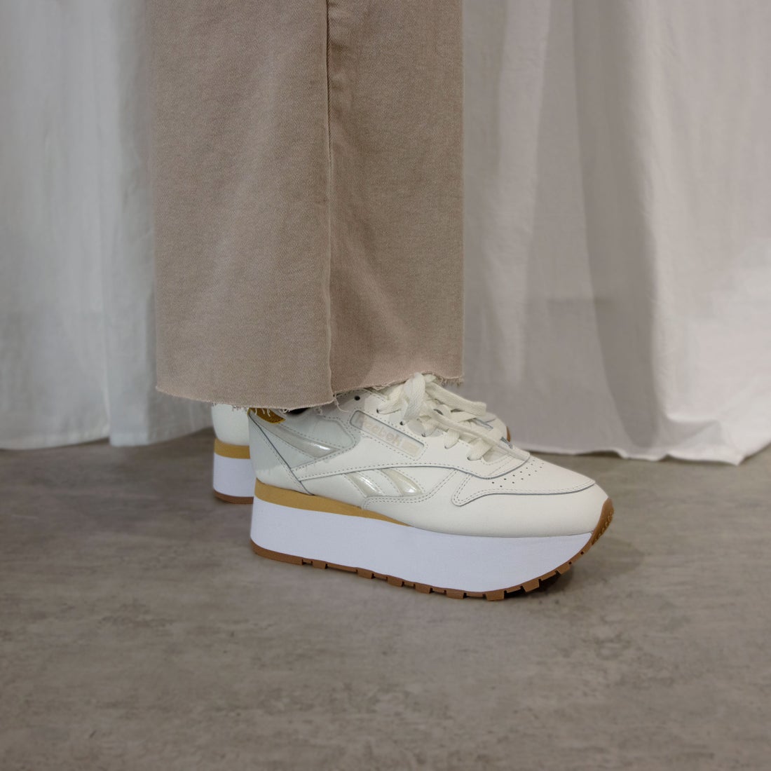 クラシックレザー トリプル リフト / CLASSIC LEATHER TRIPLE LIFT