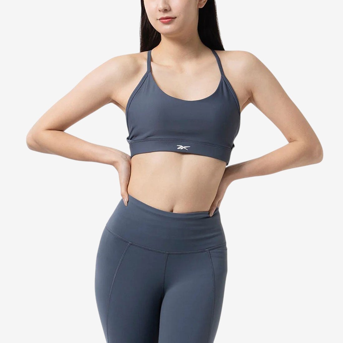 ラックス ストラッピー スポーツブラ / LUX STRAPPY SPORTS BRA