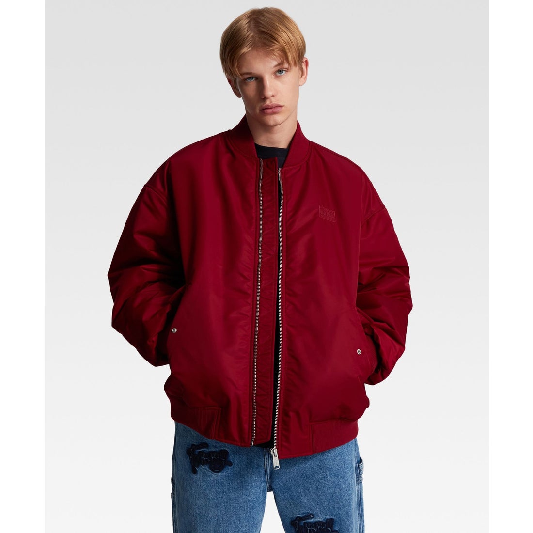 トミージーンズ TOMMY JEANS オーバーサイズトーナルアップリケ