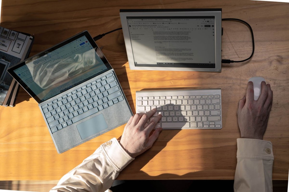 BOOX Mira 13.3インチEInkモニター – SKTNETSHOP