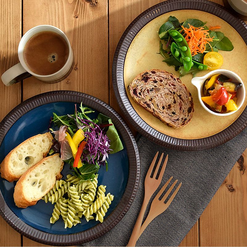 食卓を彩るモダンな大皿。専門店だから出来る日本製食器の激安通販