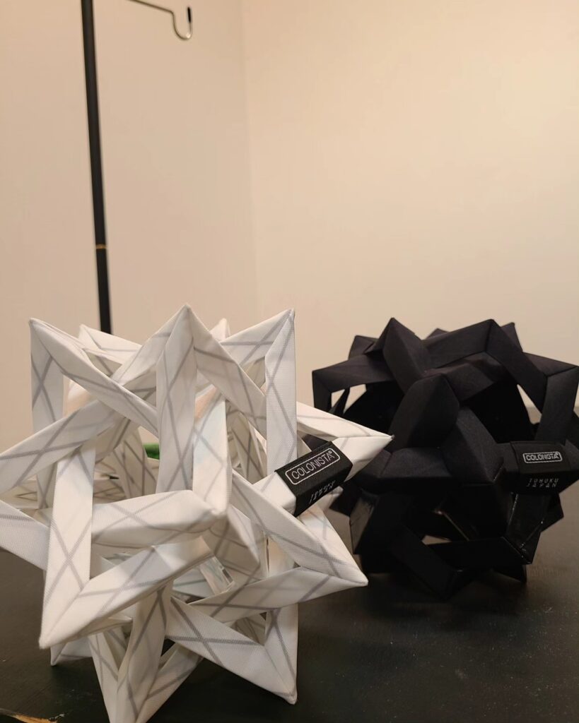 不思議な形のシェード「CONPE10」「OMAN10」 | Orange | アウトドア