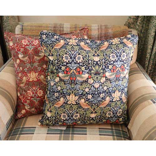 ウィリアムモリス パイピングクッションカバー いちご泥棒 Strawberry