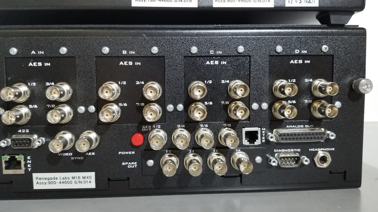 Renegade Labs M16 + 328|MXE 編集用AESミキサー | VIVID Online Shop