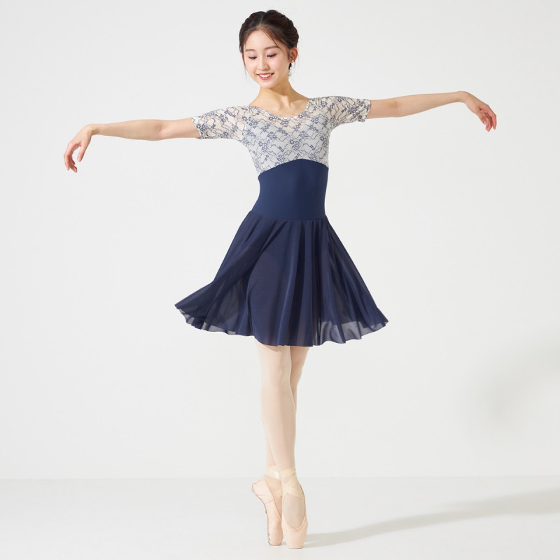 スカート付レオタード 商品ページ | チャコットオンラインショップ