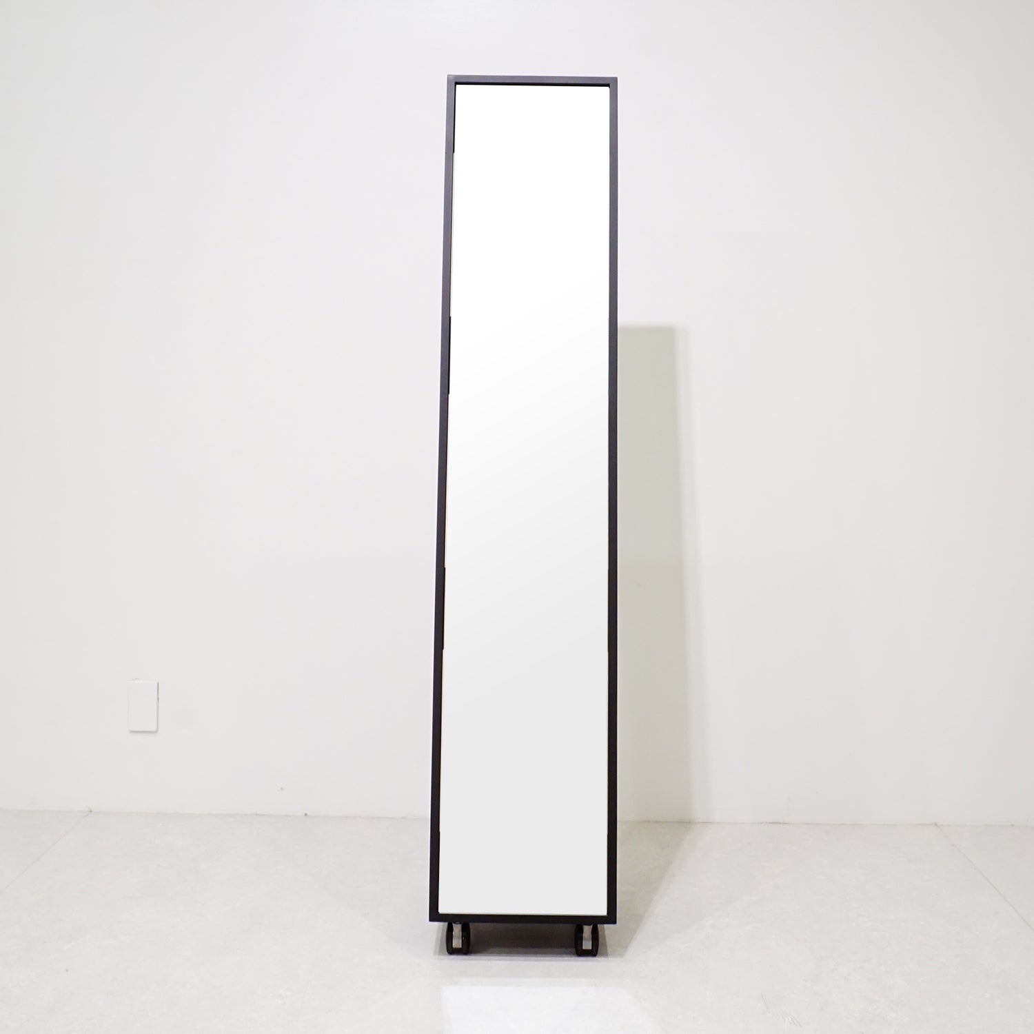 スタンドミラー｜おしゃれな什器の企画・製造・販売 SHOP COPACK