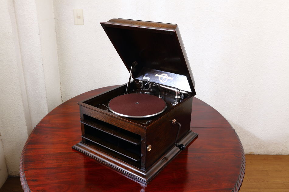 コロンビア テーブルグラモフォン Columbia Grafonola Model 117