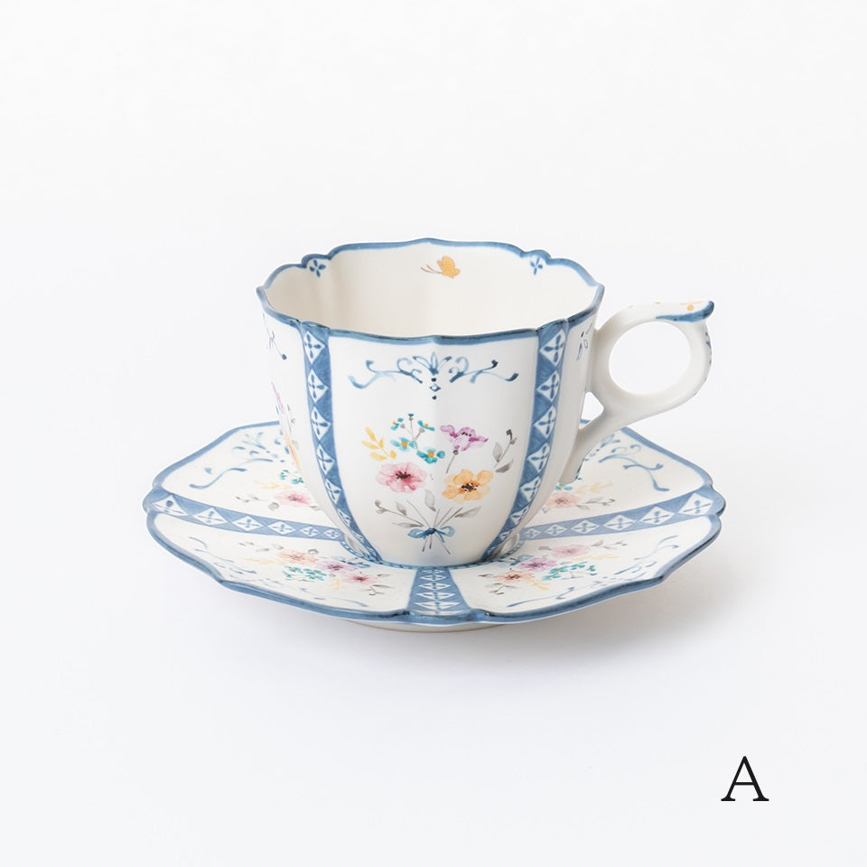 矢田久美子 花束と蝶のカップ＆ソーサー（B）｜Discover Japan 公式