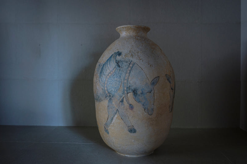 ○25-IM31 灰陶加彩大壺(天馬) – 雨晴/AMAHARE