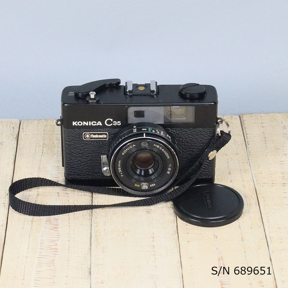 中古】【保証付 】 コニカ KONICA C35 Flashmatic ブラック S/N 689651