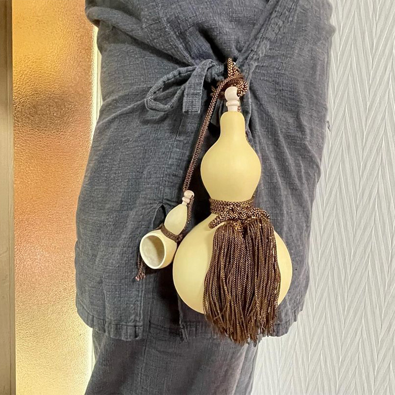 瓢箪 縁起物 酒入れひょうたん 小・全長22cm その2 経年変化の味わいを