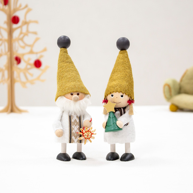 今季完売】ノルディカニッセ 2点 セット ストローオーナメントを持った