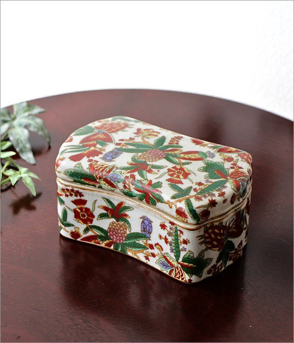 小物入れ ふた付き 陶器 アクセサリーケース 蓋付き 小物収納 卓上