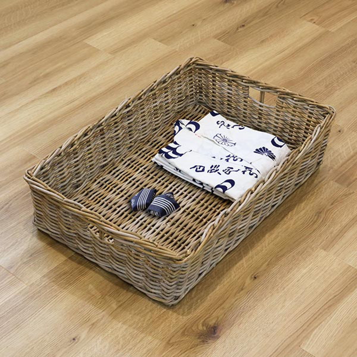 バスケット ラタン 幅75×奥行46×高さ15 持ち手付き かご 大きい