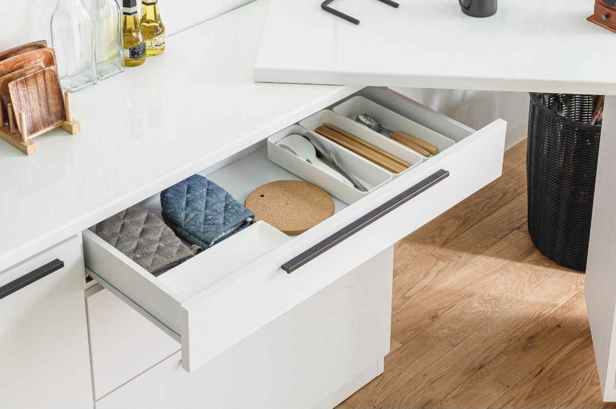 キッチンカウンター 伸縮式 光沢天板 幅136-207cm （ キッチン収納