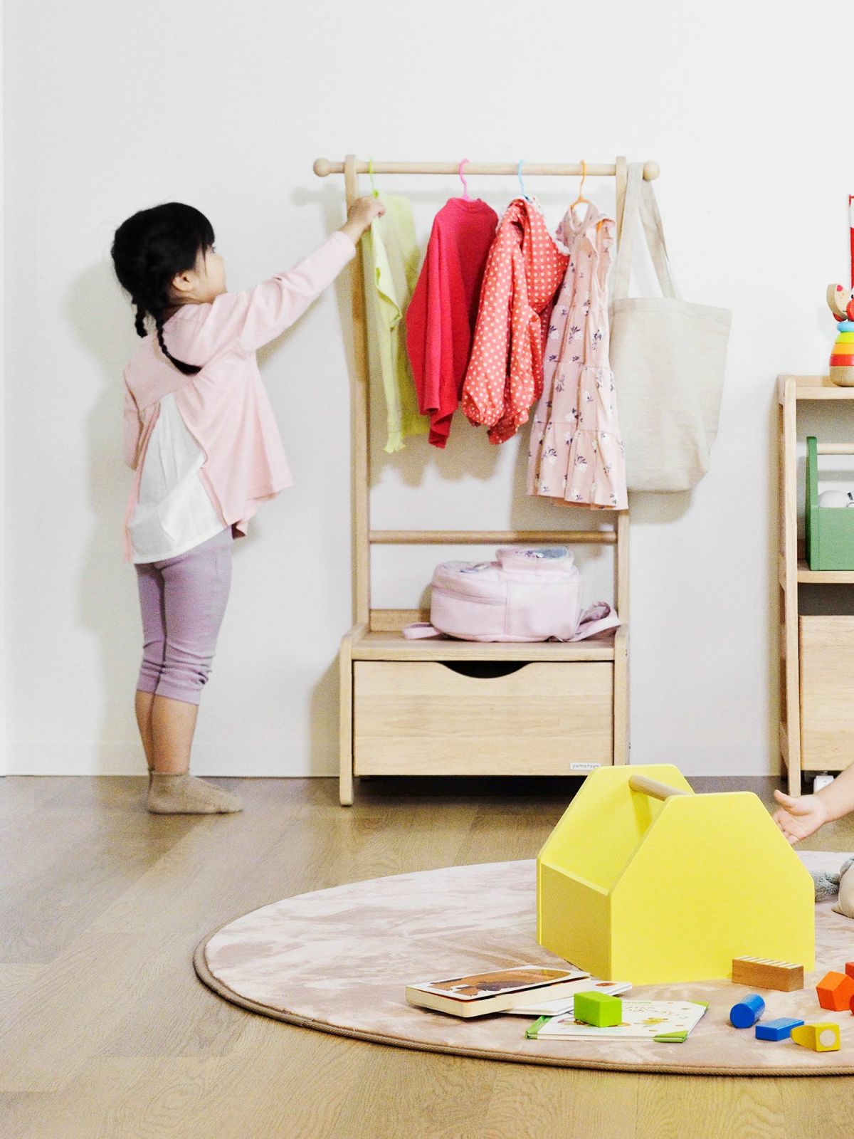 ノスタ3 キッズハンガーラック – ベビーベッド・ベビーチェアなら