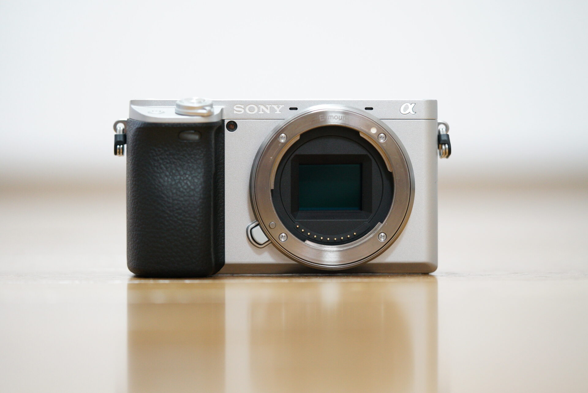 SONY α6400 徹底レビュー｜中古で入手しやすく今でも現役！【ソニー