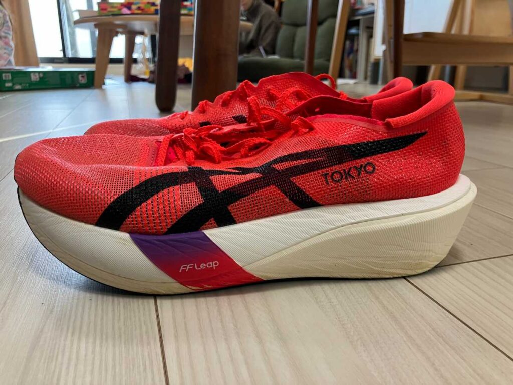 アシックス メタスピードエッジTOKYO(東京) レビュー】間違いなく