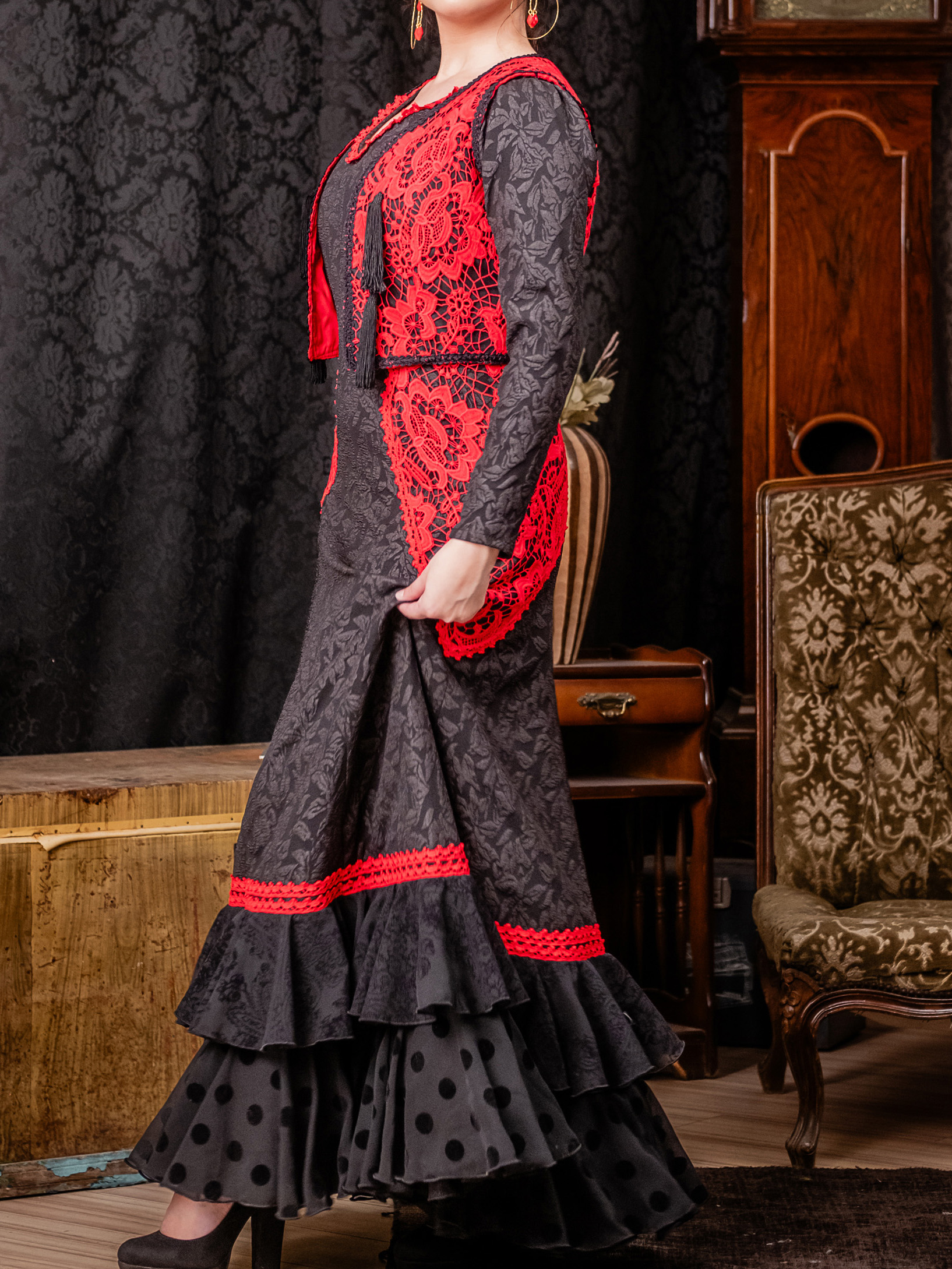 Sonia Johnes | フラメンコ衣装のソニア・ジョーンズ 公式ブランドサイト