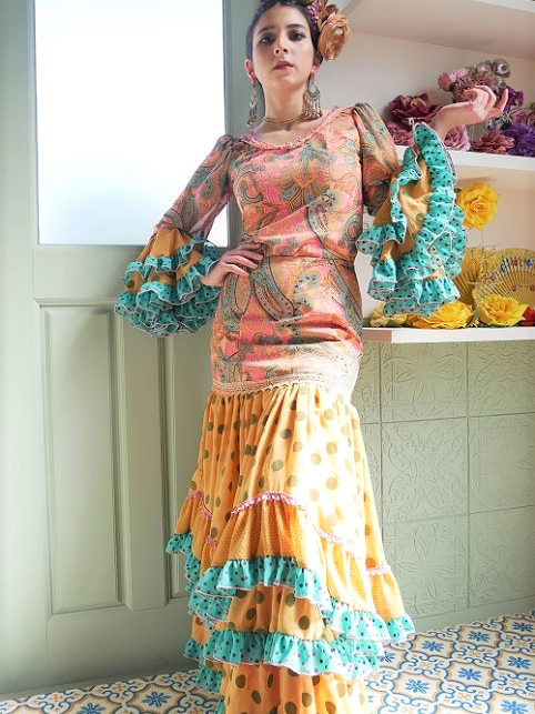 Sonia Johnes | フラメンコ衣装のソニア・ジョーンズ 公式ブランドサイト