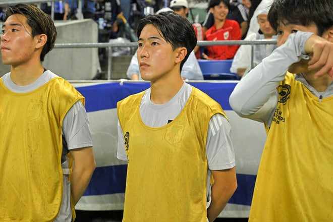 画像】18歳237日で日本代表デビュー！右ウイングバックで出場し、果敢