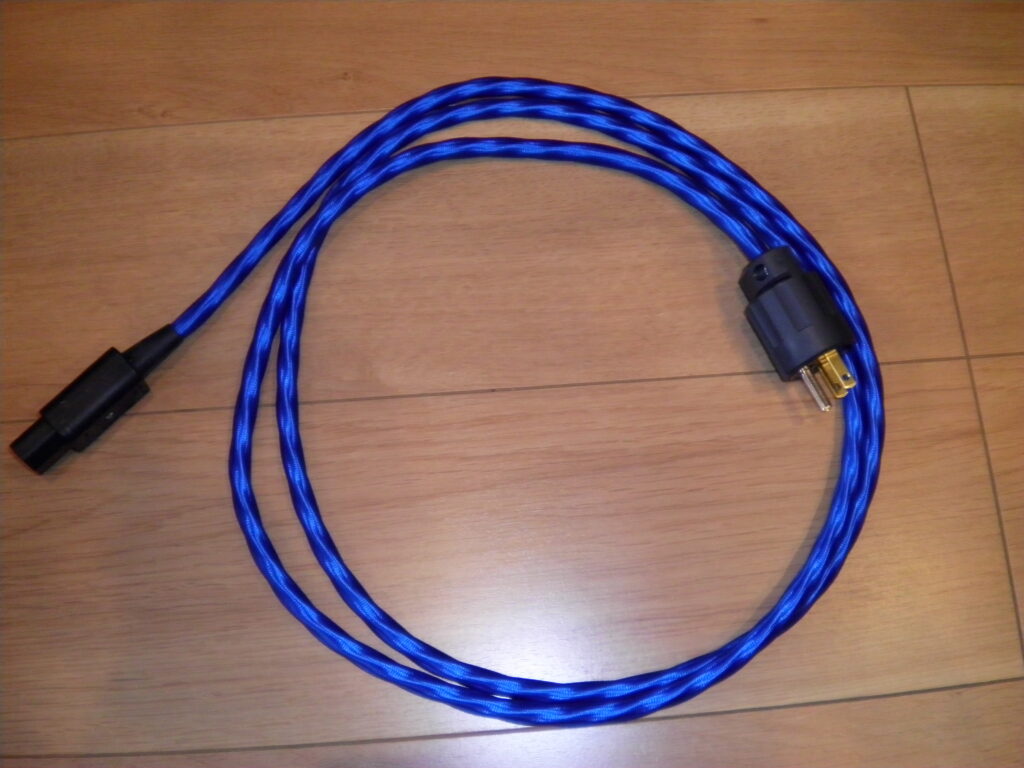 オヤイデ電気 – L/i50 OFCで電源ケーブル制作 | 音の寄り道