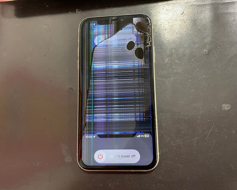 液晶がおかしい、液漏れや画面にノイズが発生したiPhone11 – iPhone