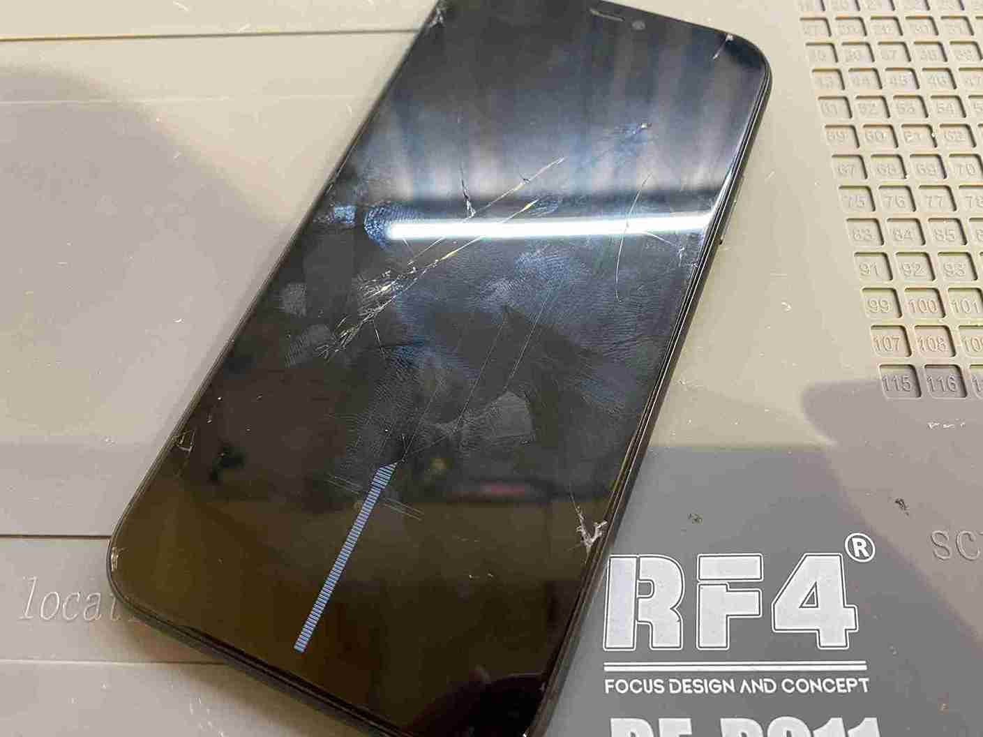 画面が割れて操作できないiPhoneのデータも助け出せます！スマート