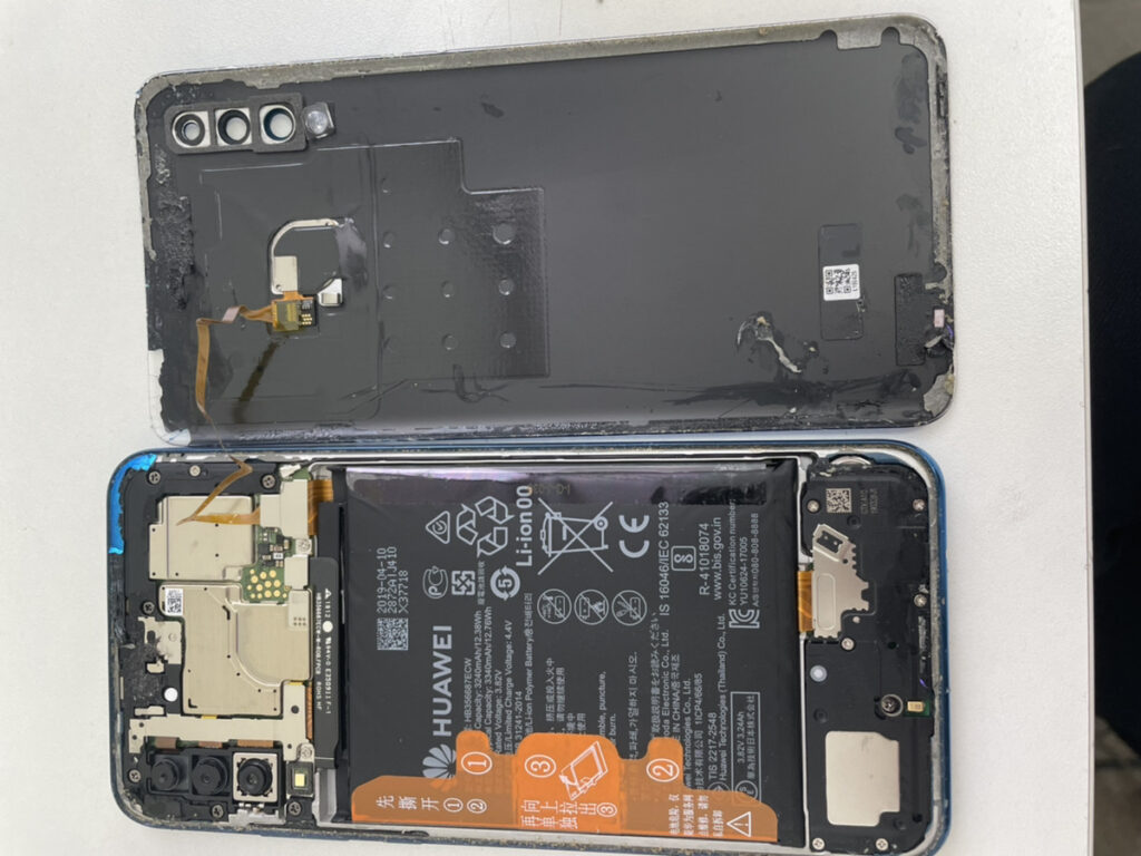 HUAWEI P30 Lite】充電の持ちが悪くなったバッテリーの交換（町田店