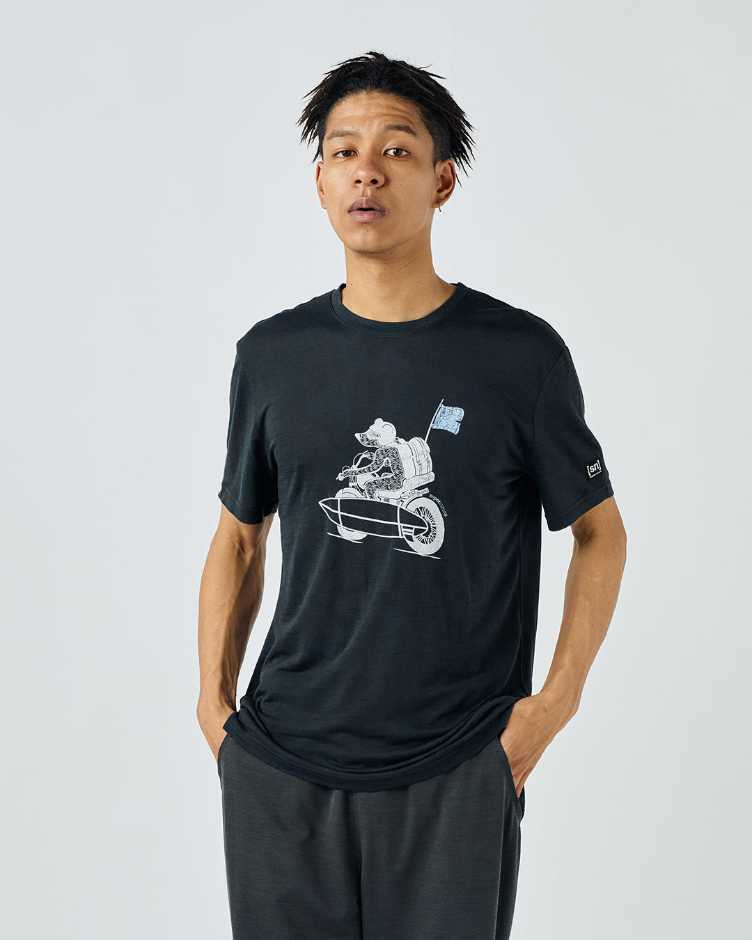 M ネイキッド ベア Tシャツ – SNJ STORE