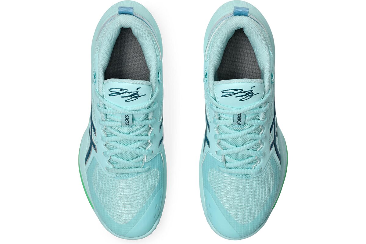 アシックスが河村勇輝選手と共同開発したシューズ「SWIFTACE YUKI