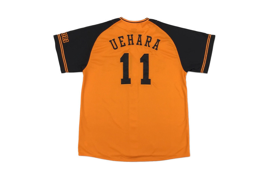 読売ジャイアンツ名選手ユニフォーム勢揃い！上原・岡本・阿部選手など