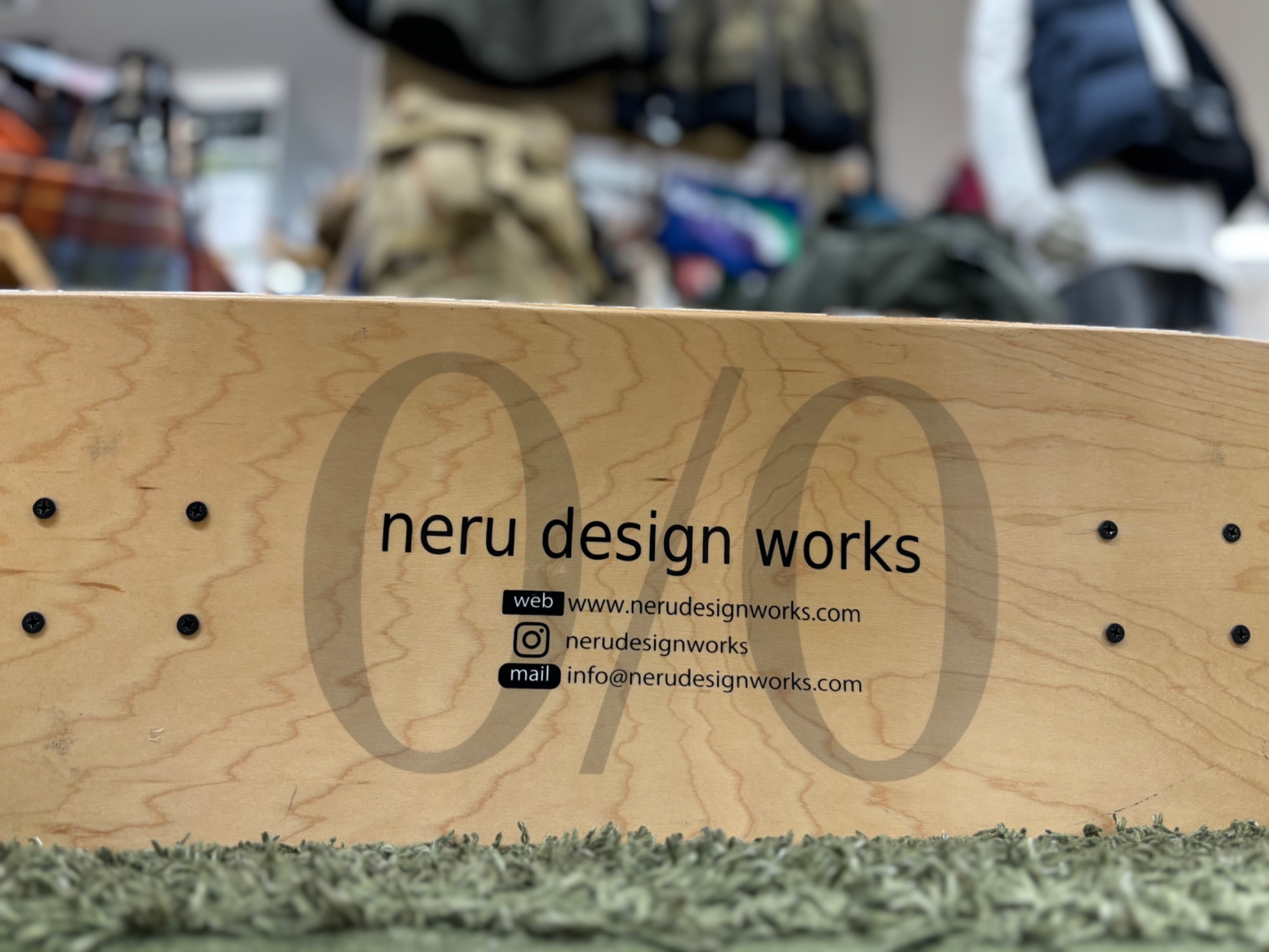 neru design works】キャンプでもリビングでもおしゃれにかっこよく
