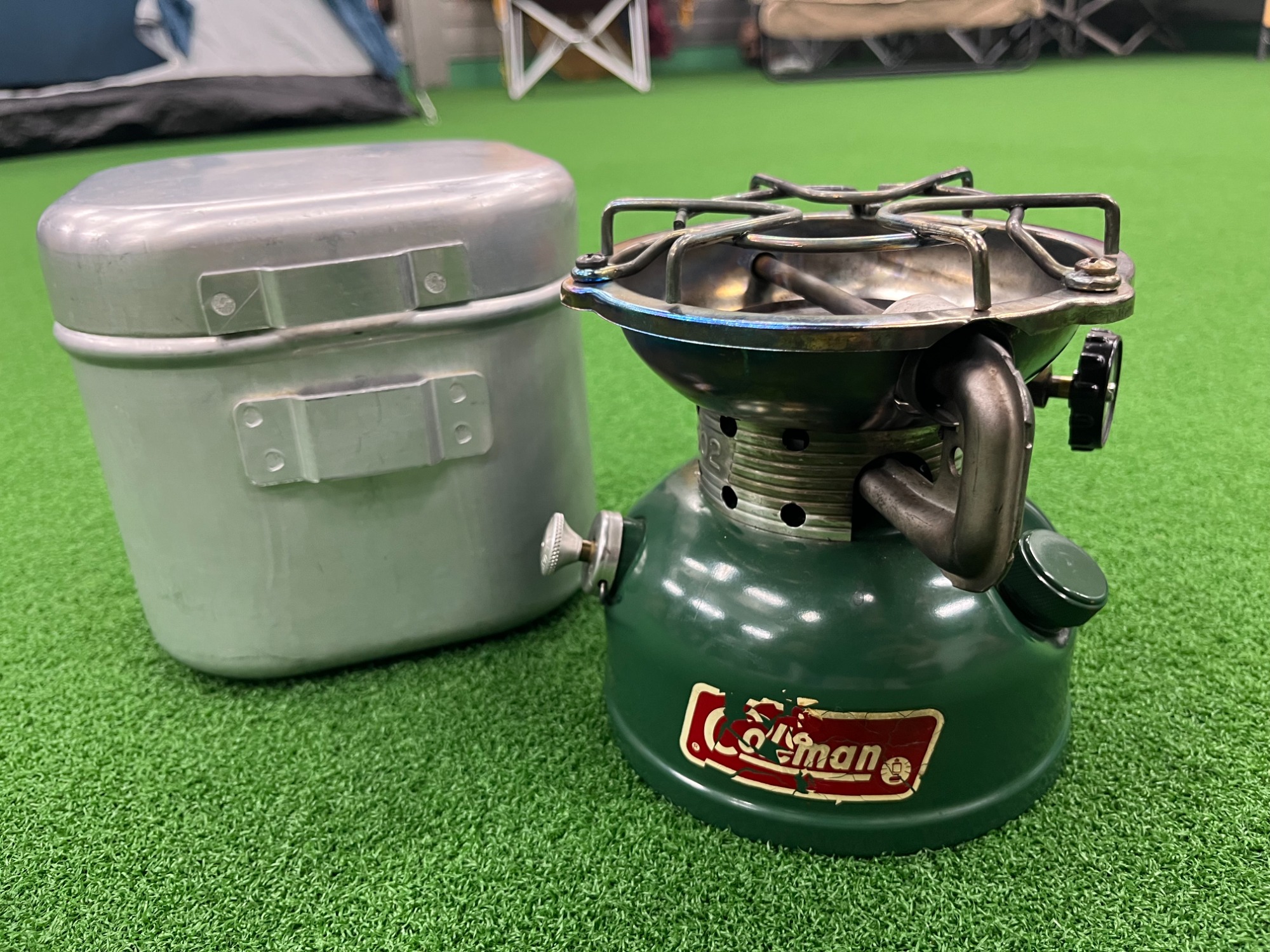 絶妙な火力調整を可能にするコールマンの名器”スポーツスター502