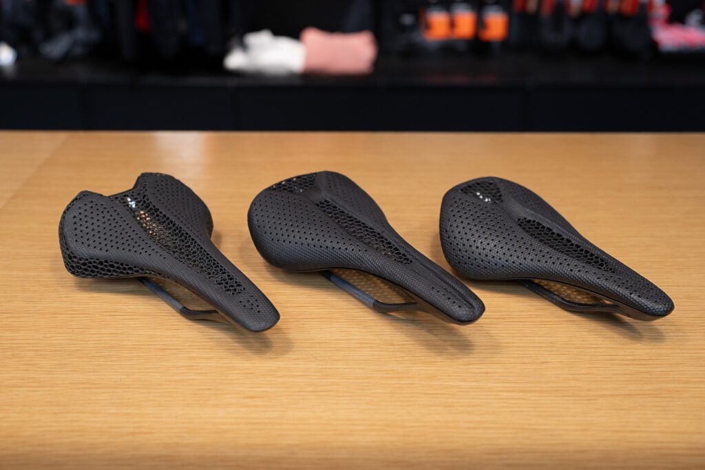 遂に3種類まで増えたMirrorサドル。あなたはどのサドルを選びますか
