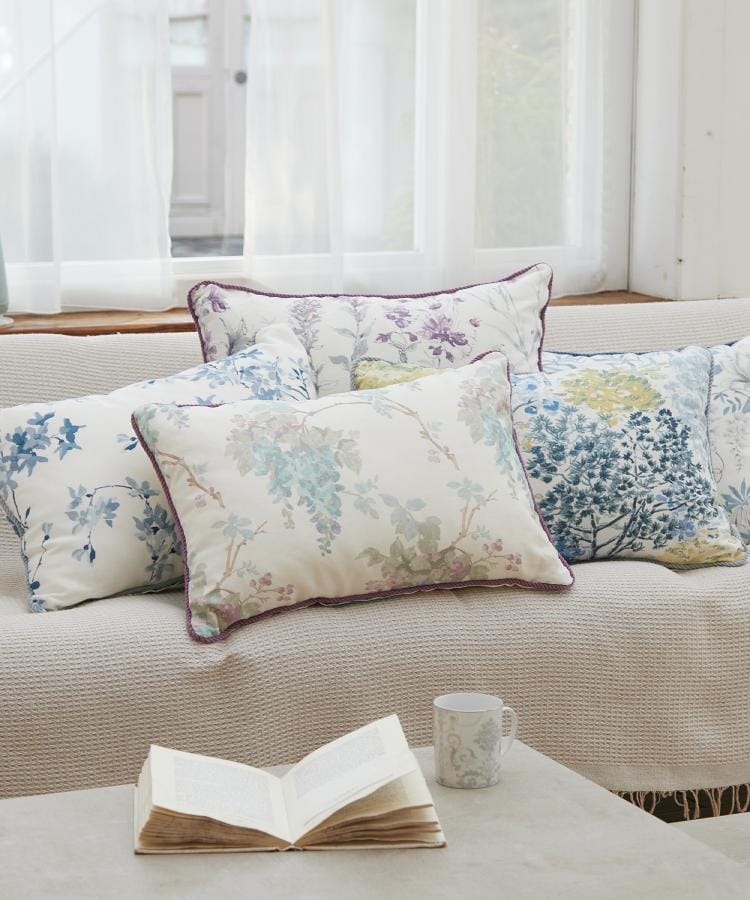 英国ローラ アシュレイ生地使用】アップサイクルクッション
