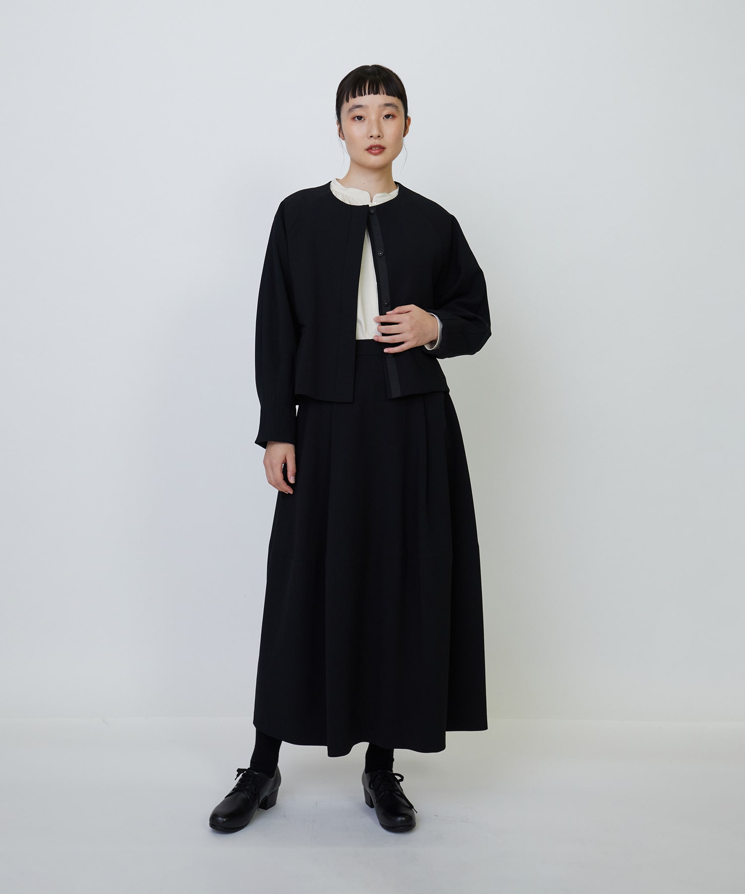 セットアップ】エコダブルクロスボトルシルエットスカート｜BIGI