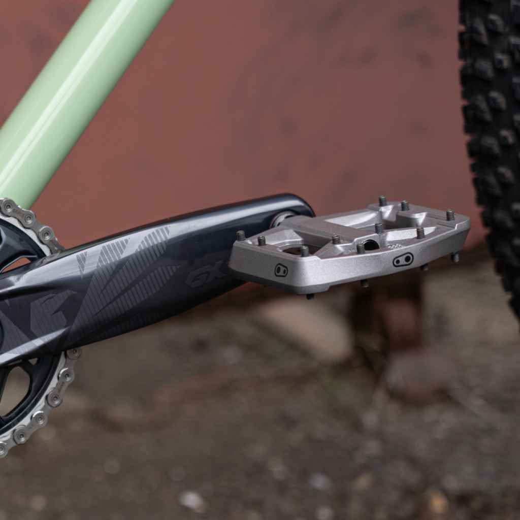 CRANK BROTHERS* stamp2 pedal (small/raw) - BLUE LUG ONLINE STORE