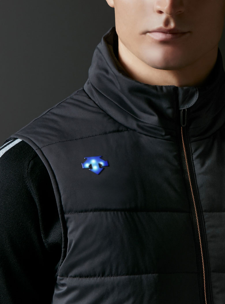 モバイルサーモ 中わたベスト | デサントゴルフ公式