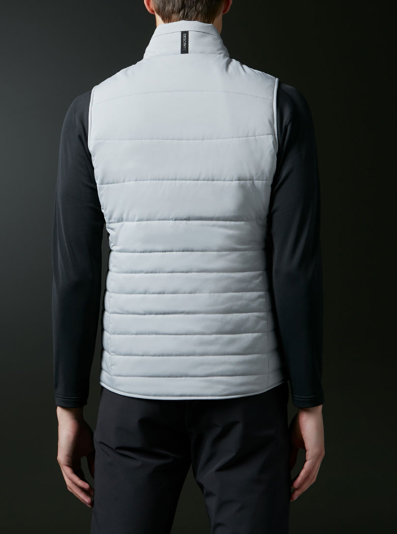 モバイルサーモ 中わたベスト | デサントゴルフ公式