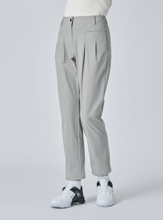 レディースゴルフウェア・アクセサリー | デサントゴルフ公式