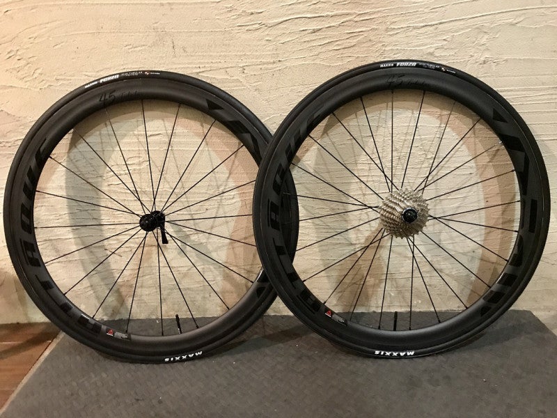 GUSTO ATTAQUEオリジナルカーボンチューブラーホイール解剖編