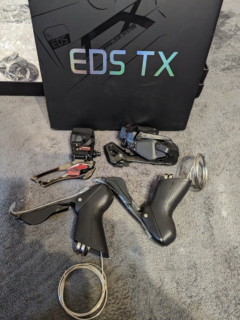 話題の完全ワイヤレス電動コンポ！EDS TX | ロードバイクのある生活