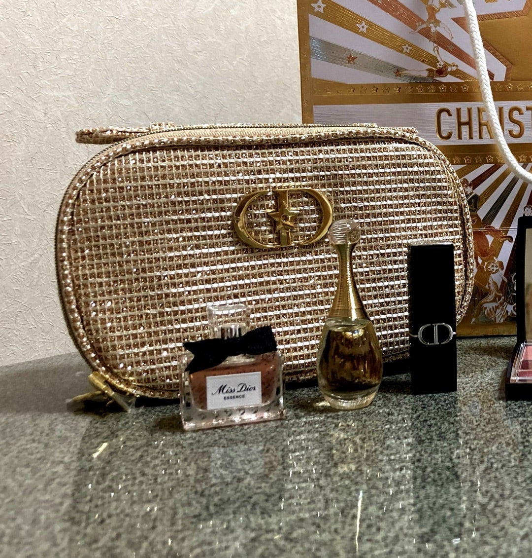 Diorクリスマスコフレ】通常商品購入でも楽しめる！ディオールホリデー