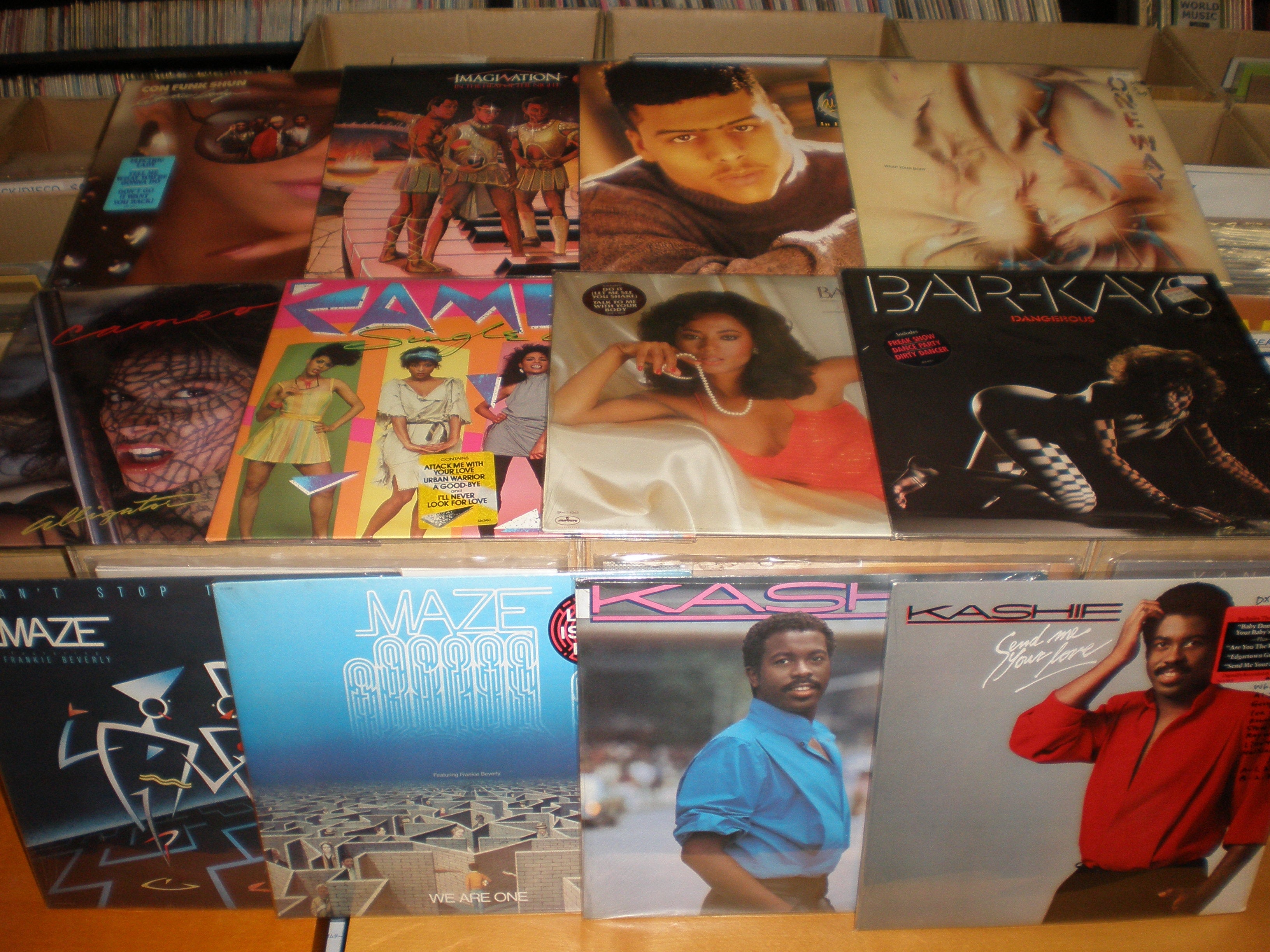 80s Funk/Soulの中古LPレコード12枚を店頭に出しました。Maze、Kashif