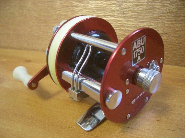 ABU 1750 A ベイトリール 赤 【公式通販】