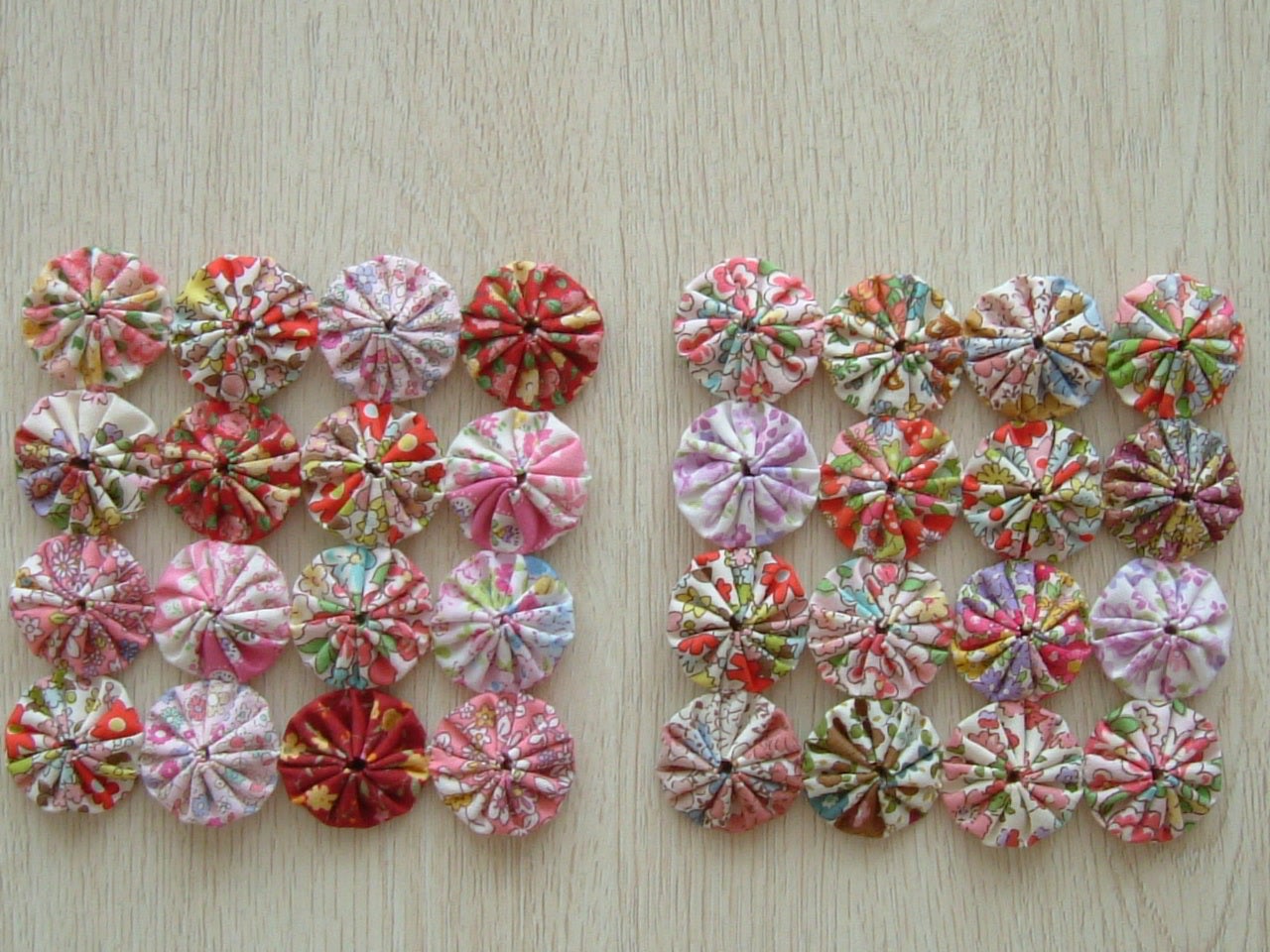 小花柄でヨーヨーキルトコースター① | MILK COCOAの編んだり