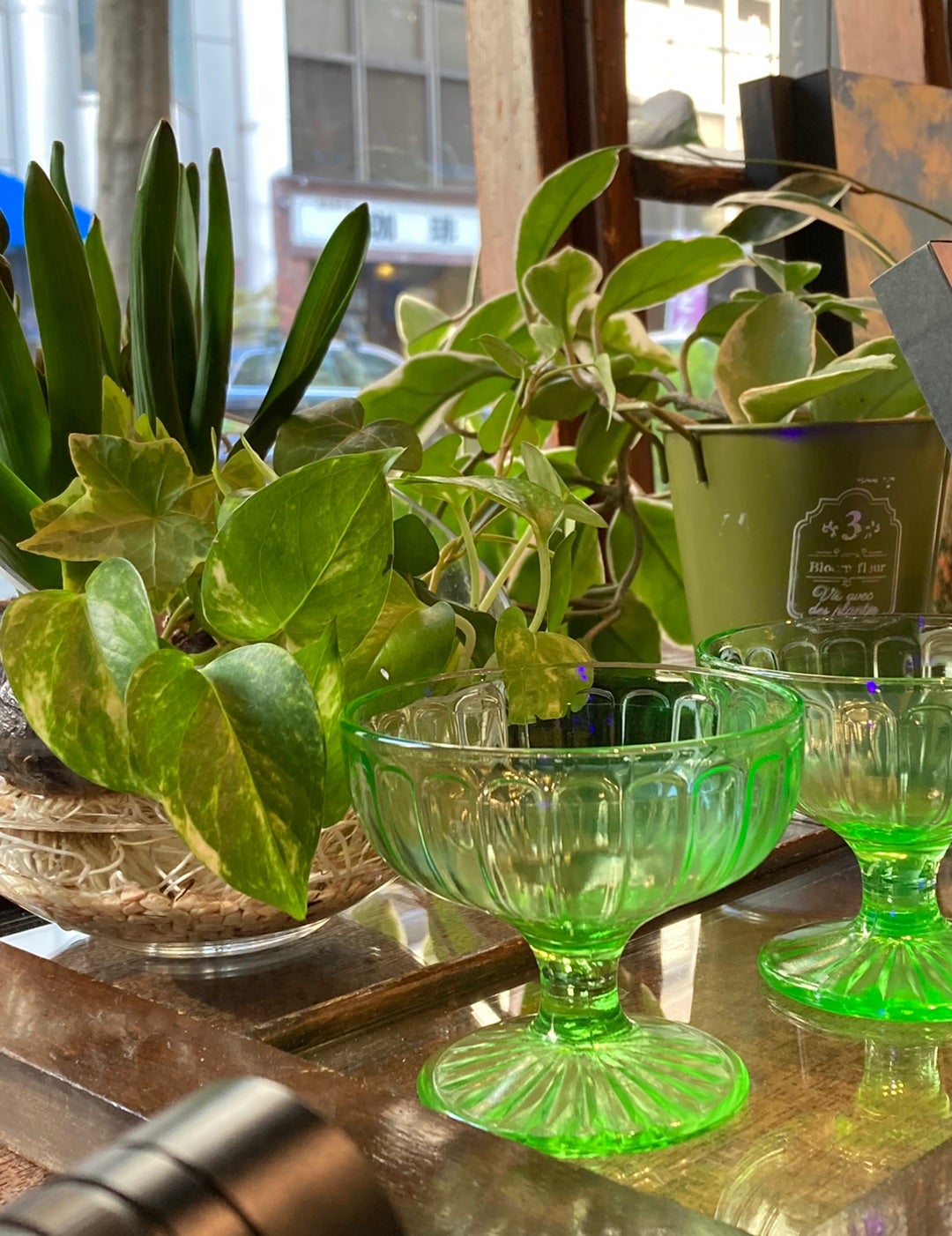 アメリカビンテージ＊ホッキンググラス社のウランガラス